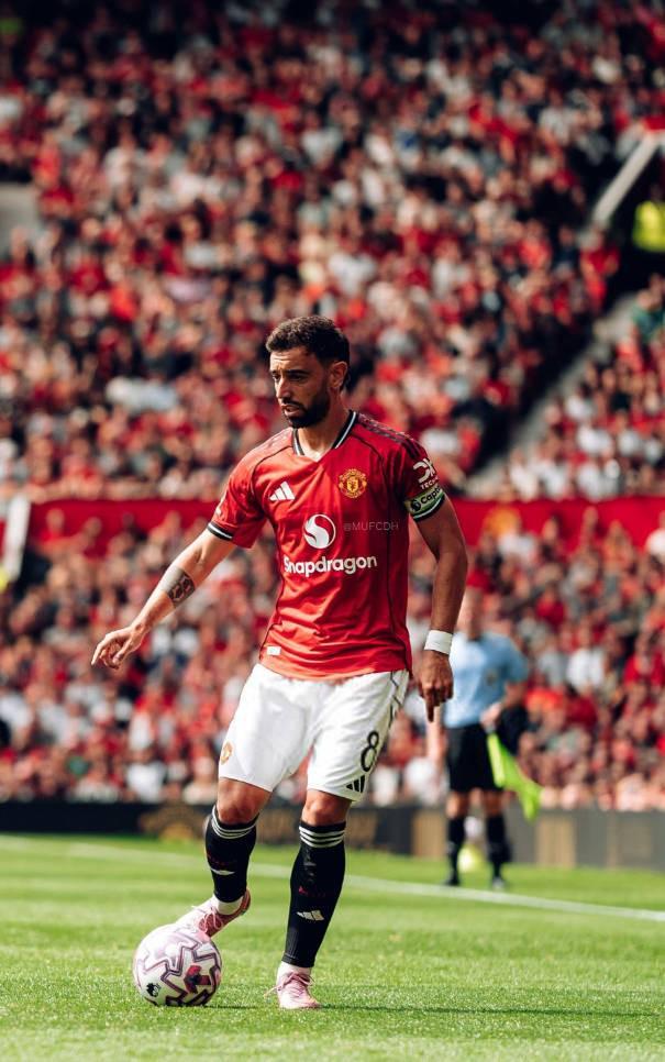 乐鱼体育下载-ESPN：曼联计划世界杯前与B费谈未来，希望他至少再留一年