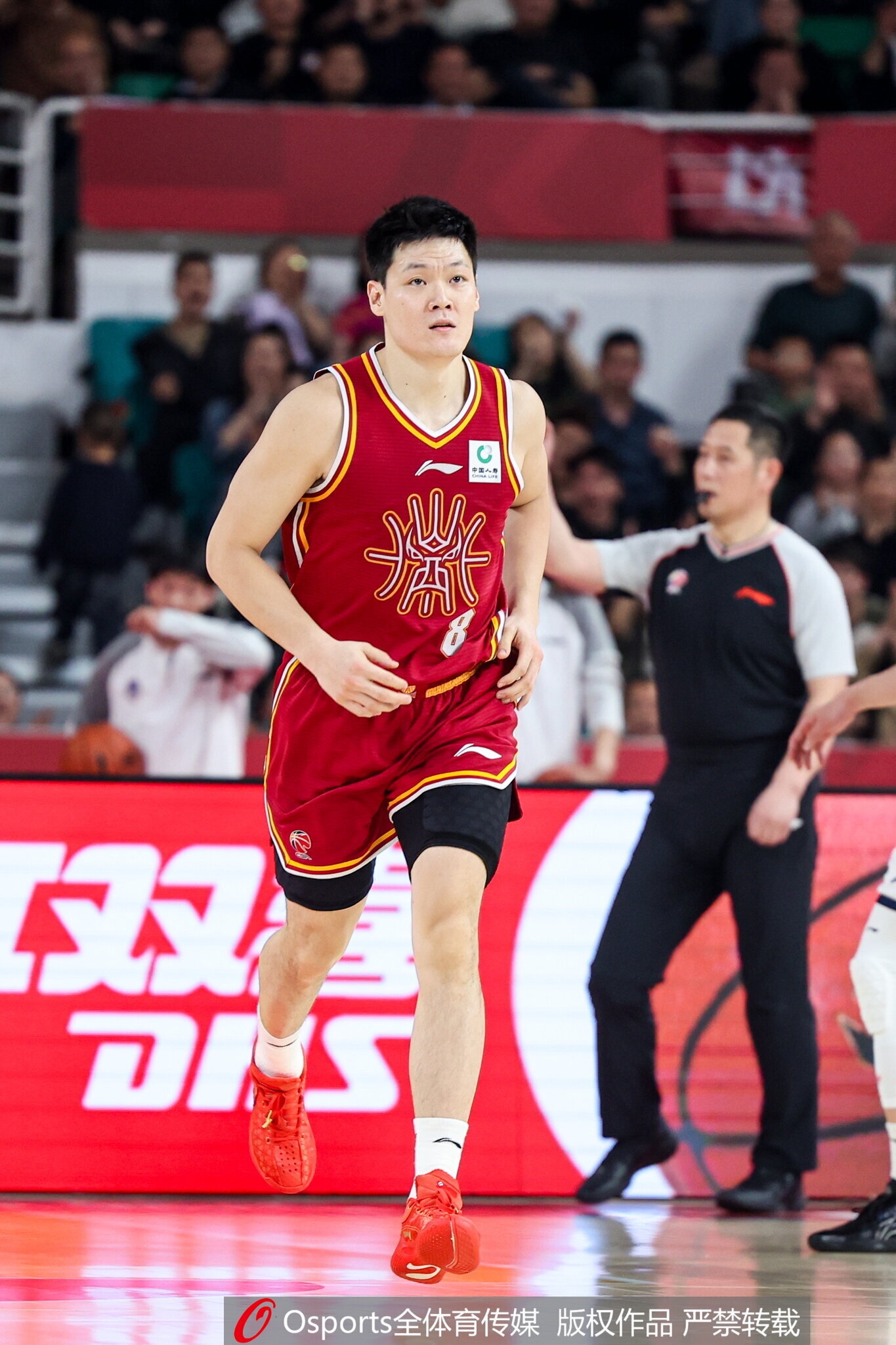 乐鱼体育官方网站-表现不佳!张宁5投仅1中拿3分4板 三分4中1